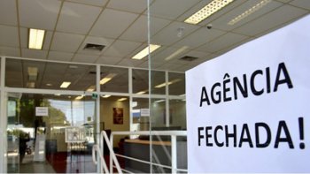 FECHAMENTO EM MASSA DE AGNCIAS: O ATENDIMENTO PRESENCIAL DOS BANCOS VAI ACABAR?