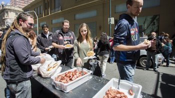 BANCRIOS DO BADESUL LANAM MANIFESTO EM DEFESA DO BANCO DE FOMENTO PBLICO E PREPARAM ATO DE SOLIDARIEDADE NESTA SEXTA (30)