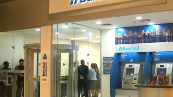 FETRAFI-RS E SINDICATOS MOBILIZAM BANRISULENSES PARA ASSEMBLEIA NACIONAL