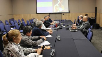 NEGOCIA��O COM BB DESTRAVA PONTOS DA PAUTA, MAS DISCUSS�O ECON�MICA AINDA ESPERA 