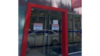 AGNCIA DO BRADESCO EM FLORIANPOLIS  INTERDITADA PELO PROCON