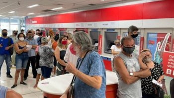    BRADESCO  O RESPONSVEL PELO CAOS NAS AGNCIAS