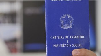 O QUE  O ABONO SALARIAL E COMO FICAM AS REGRAS APS A DERROTA DO GOVERNO NA PREVIDNCIA