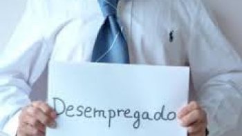 ENQUANTO CORTAM POSTOS DE TRABALHO, BANCOS DEVERIAM CONTRATAR MAIS