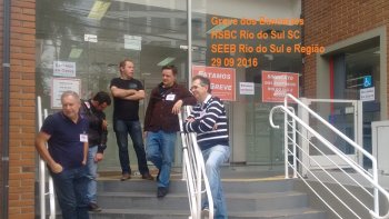 DESCASO DA FENABAN S REFORA A GREVE