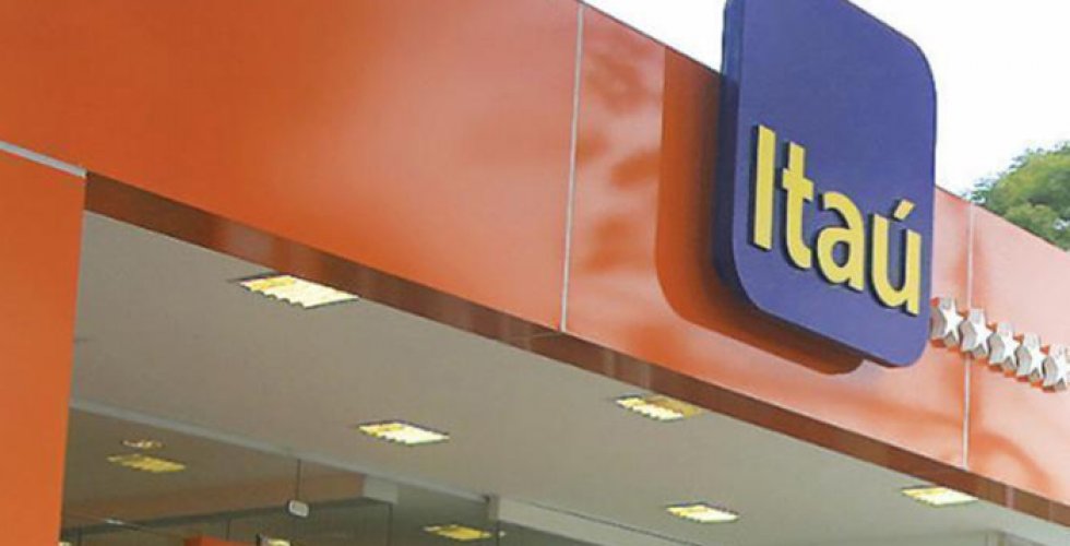 ITAÚ: CLIENTE E BANCÁRIOS NO ESCURO E COM CALOR - Sindicato dos Bancários  de Itabuna e Região