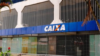 CAIXA TEM LUCRO DE R$ 3,5 BILH�ES NO 1� TRIMESTRE, QUEDA DE 34,4% EM UM ANO