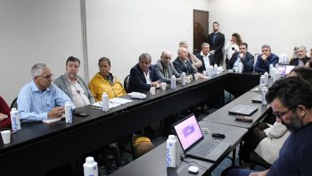 NEGOCIA��O COM A CAIXA AVAN�A EM DEBATES, MAS REIVINDICA��ES SEGUEM SEM RESPOSTA