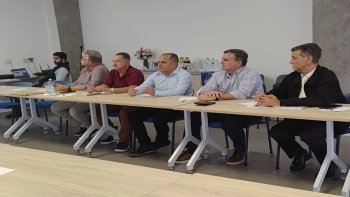SANTANDER PEDE PRAZO AT� SEXTA PARA APRESENTAR PROPOSTA DO PPRS E MINUTA DO ACT