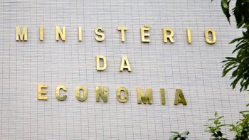 REFORMA ADMINISTRATIVA BLINDA ELITE DO FUNCIONALISMO DE REDUO DE JORNADA E SALRIO