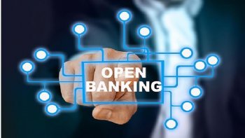 OPEN BANKING COMPLETA 1 ANO E ENFRENTA DESAFIOS PARA DESLANCHAR; ENTENDA COMO FUNCIONA