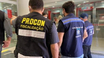 PROCON NOTIFICA BANCOS A INFORMAREM MELHOR OS HORRIOS DE ATENDIMENTO