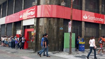 SANTANDER CRIA SITE PARA QUE CLIENTE BLOQUEIE RAPIDAMENTE APP EM CELULAR ROUBADO