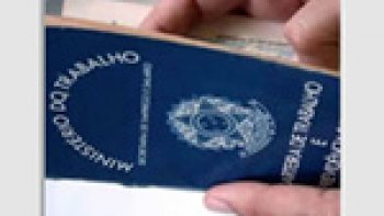 REGRAS MAIS DURAS REDUZEM SEGURO-DESEMPREGO NA CRISE 