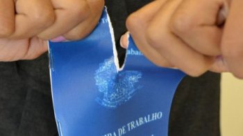 INSTITUIO FINANCEIRA NO PODE TERCEIRIZAR ATIVIDADES BANCRIAS, DIZ TST