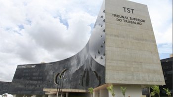 TURMA AFASTA LIMITAO DE TEMPO DE SOBREJORNADA PARA PAGAMENTO DO INTERVALO A MULHER 